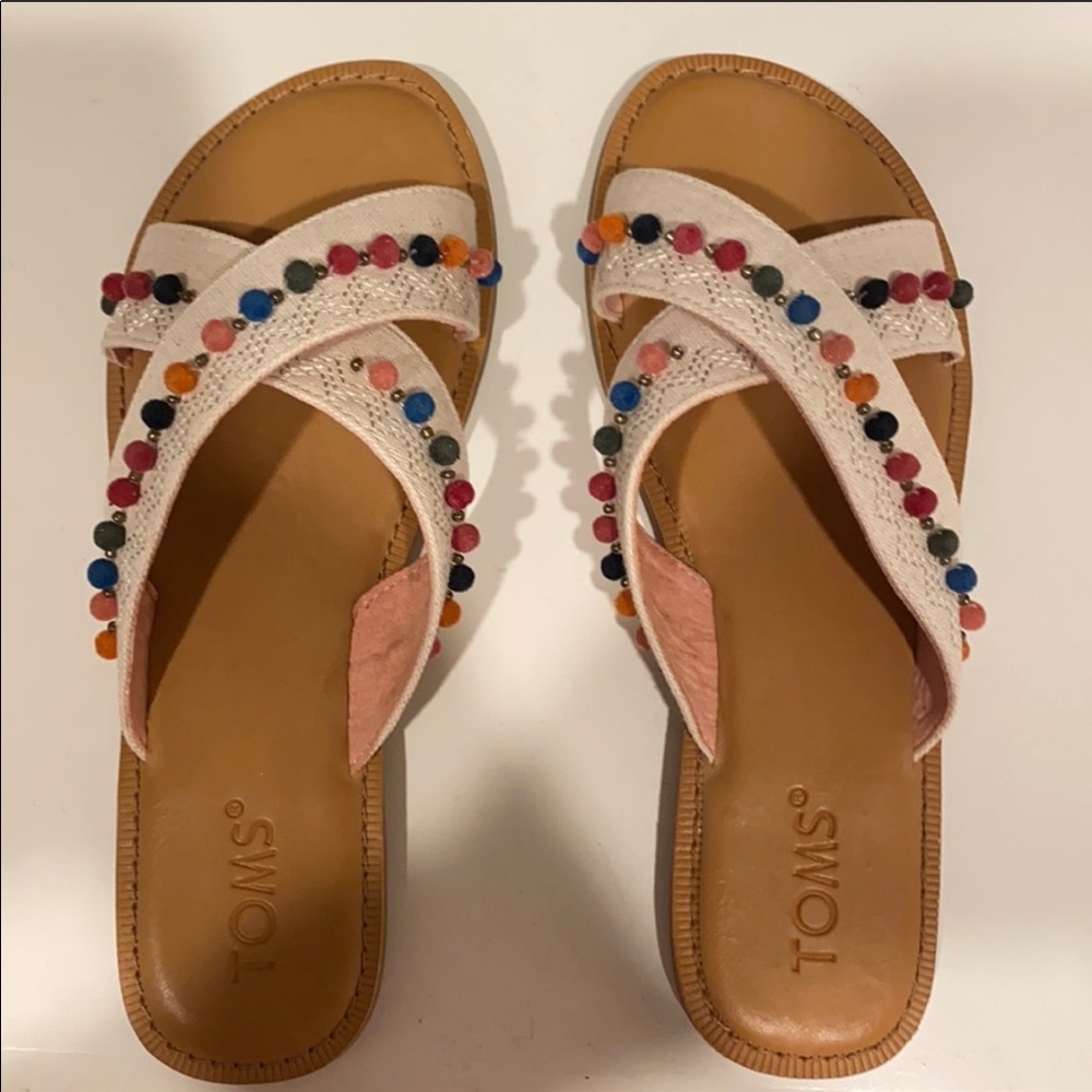 Tom’s hemp pompom sandals